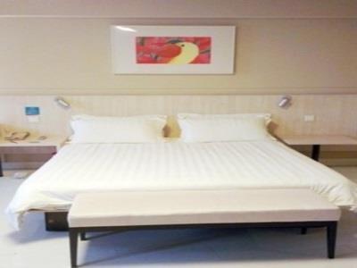 Jinjiang Inn Wuhan Wuchang Railway Station Екстер'єр фото
