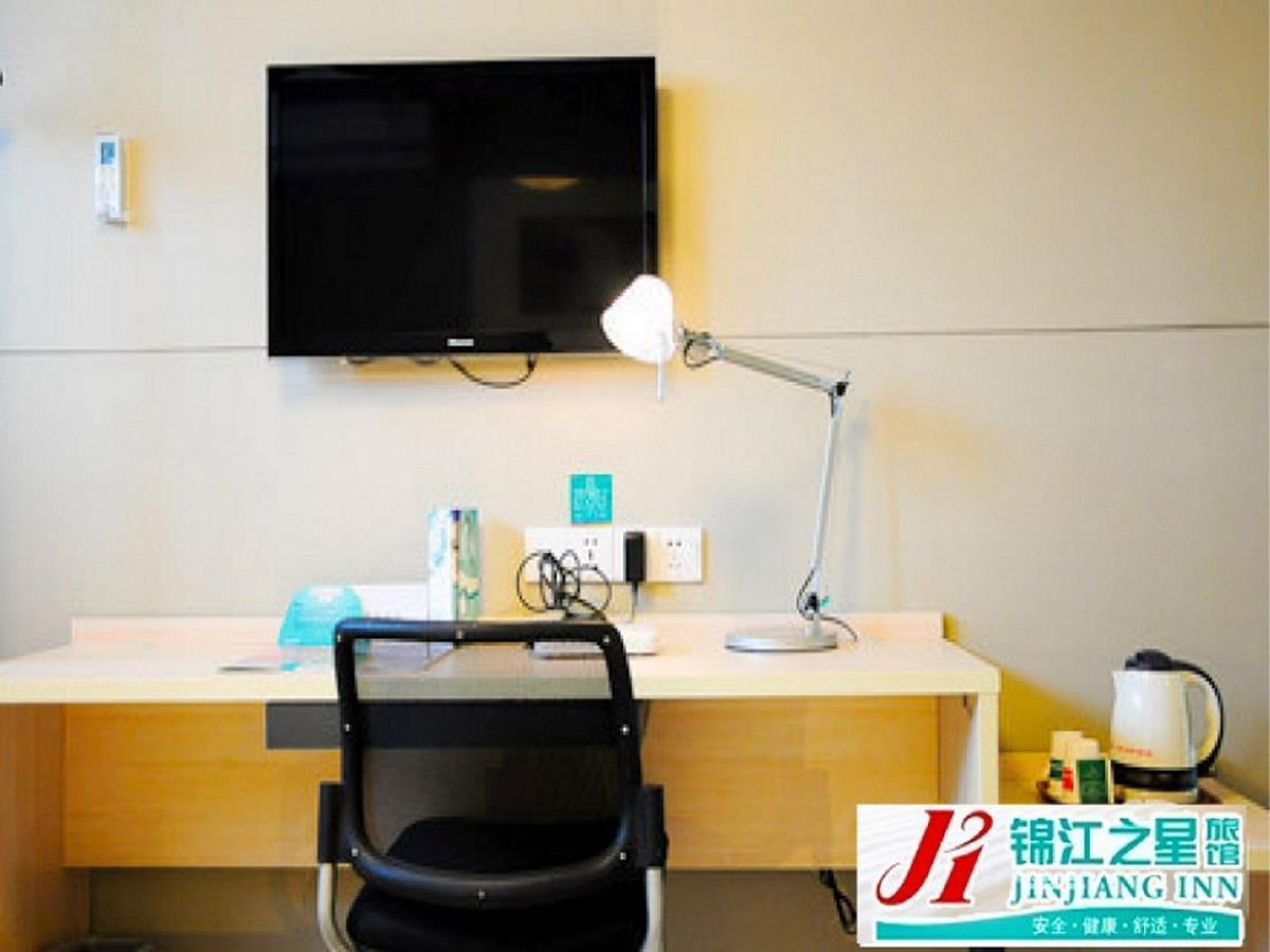 Jinjiang Inn Wuhan Wuchang Railway Station Екстер'єр фото